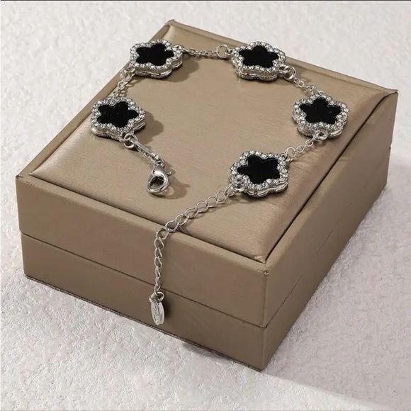 Sterling Silver Black Clover Cubic Zirconia Bracelet - Picture 1 of 1